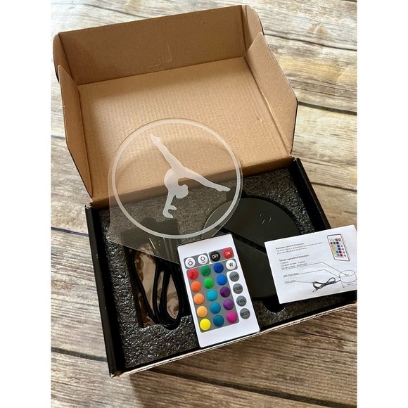 💕NEW LED COLOR CHANGING GYMNAST LIGHT - Picture 2 of 13